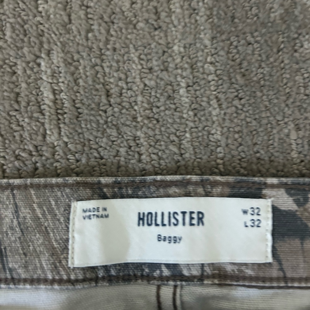 Hollister Tan Camouflage Trousers